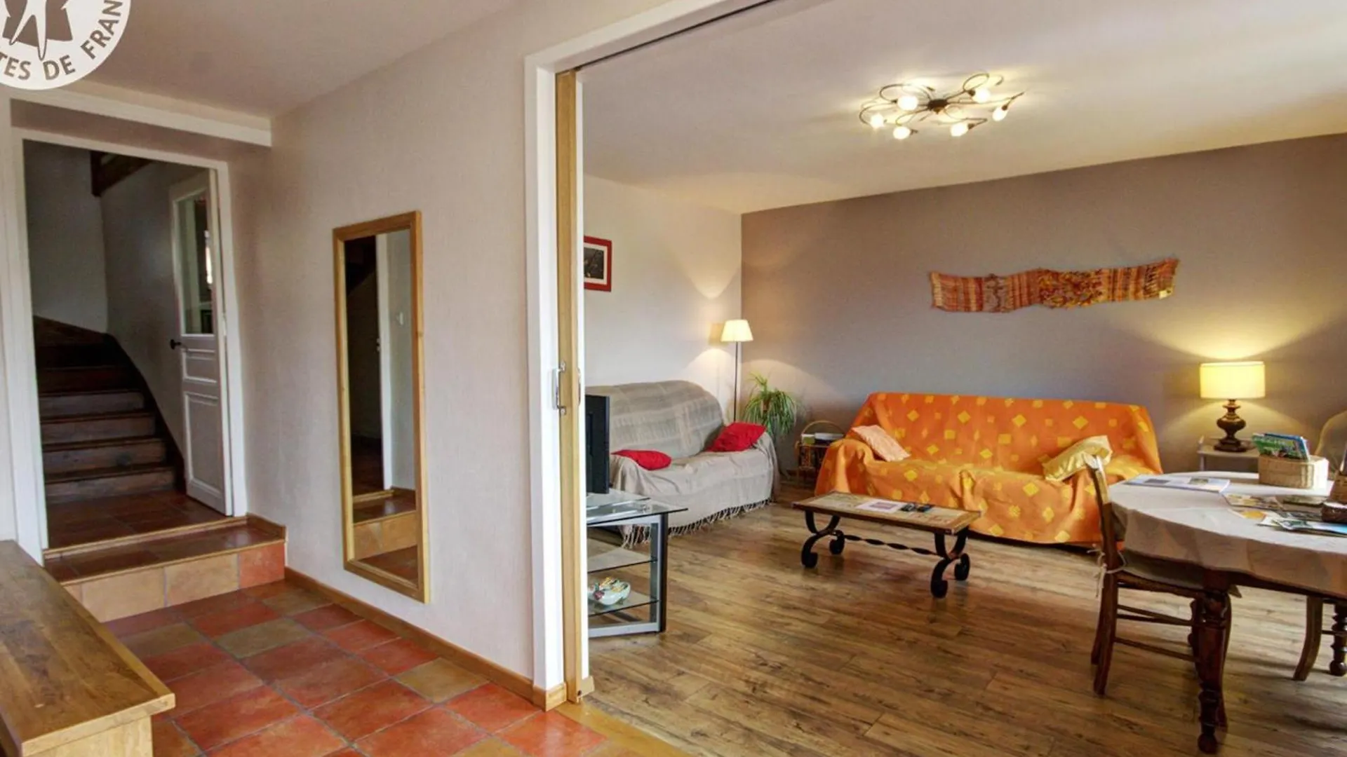 Gite Rural Familial Avec Jardin, Terrasse Et Equipements Modernes Pres Du Parc Livradois Forez - Fr-1-496-22 Chérier Casa de Férias