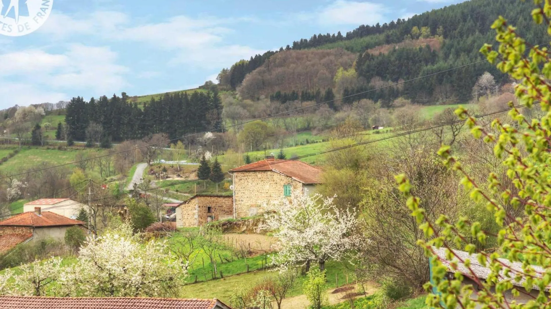 Gite Rural Familial Avec Jardin, Terrasse Et Equipements Modernes Pres Du Parc Livradois Forez - Fr-1-496-22 Chérier França