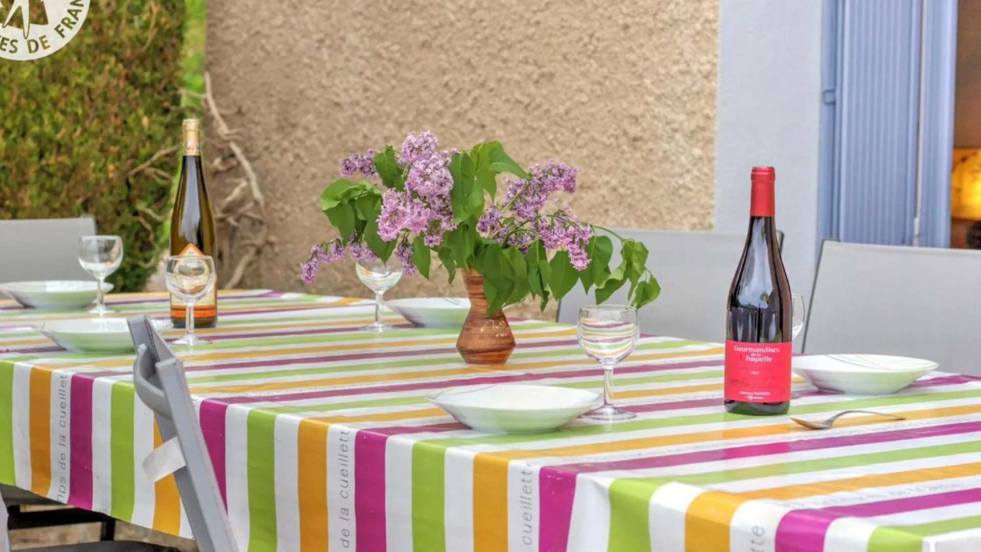 Casa de Férias Gite Rural Familial Avec Jardin, Terrasse Et Equipements Modernes Pres Du Parc Livradois Forez - Fr-1-496-22 Chérier França